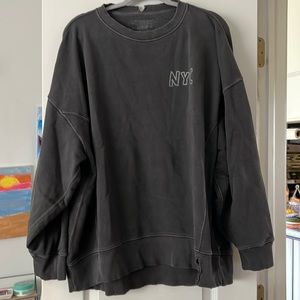 Aerie the chill crew sweatshirt size xl do grey w/Statue of Liberty Keith Haning